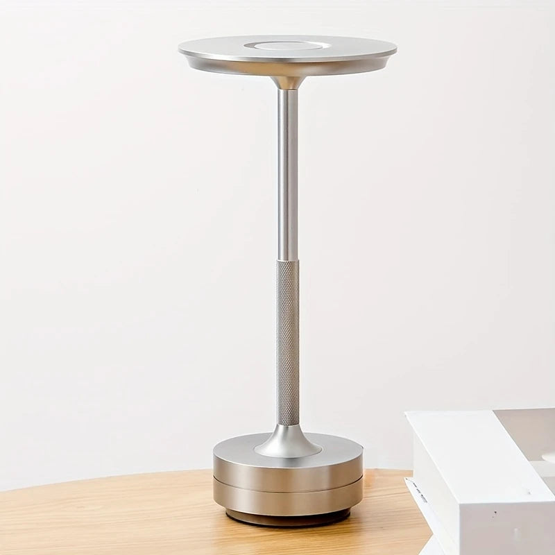 Luminária de Mesa Moderna em Metal Geométrico - Home Cozy