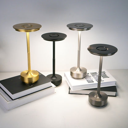 Luminária de Mesa Moderna em Metal Geométrico - Home Cozy